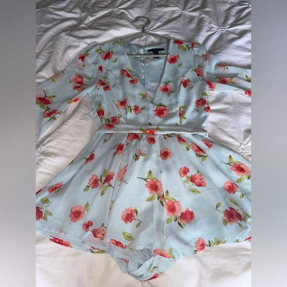 Forever 21 Floral Romper - Picture 3 of 9